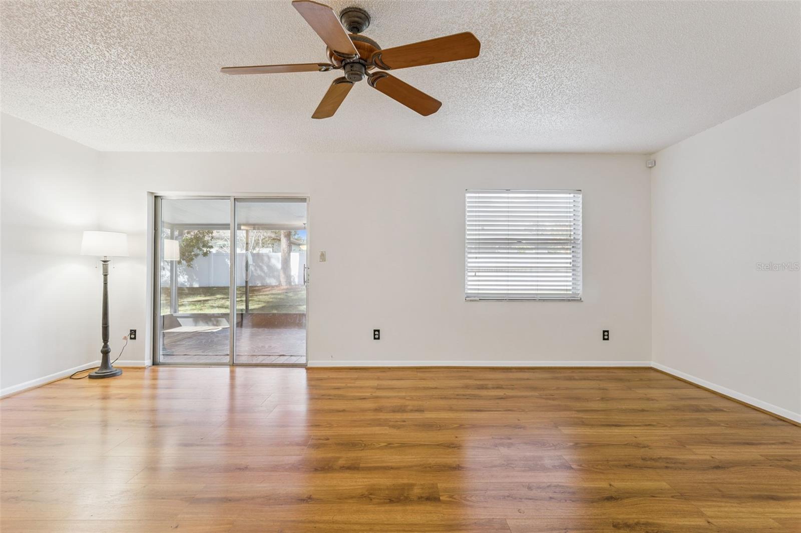 Image 7 of 48 For 1513 Leopard Ct