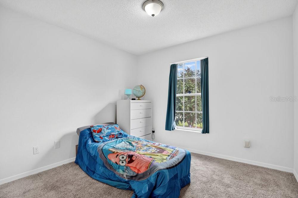 Image 19 of 29 For 928 Royal Oaks Drive