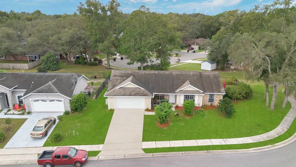 Image 5 of 29 For 928 Royal Oaks Drive