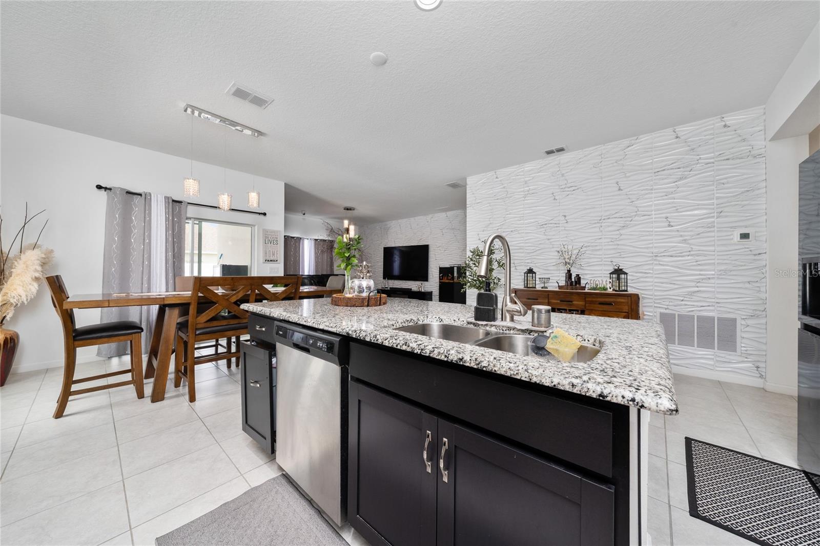 Image 16 of 31 For 2351 White Cedar Way