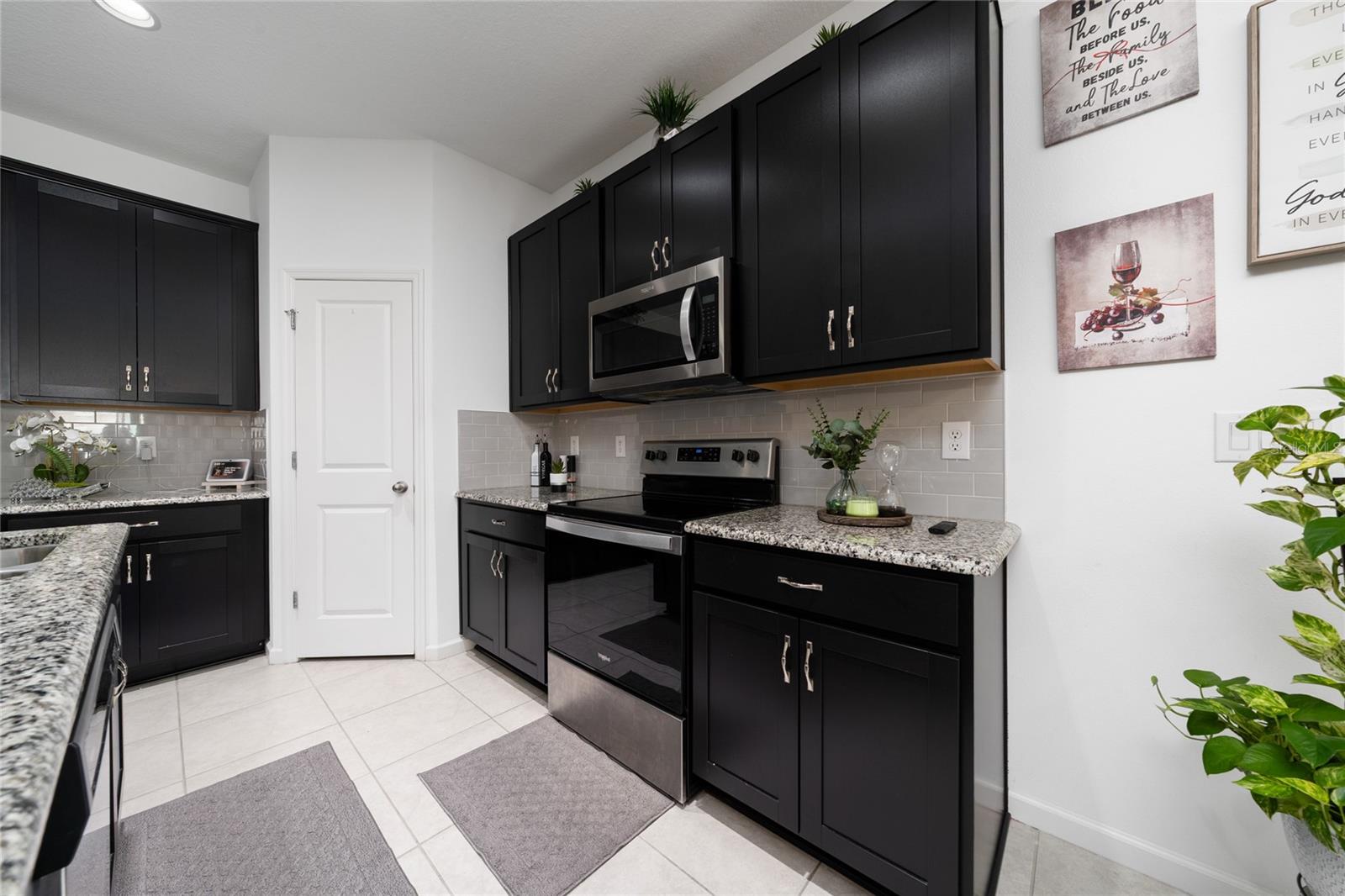 Image 17 of 31 For 2351 White Cedar Way