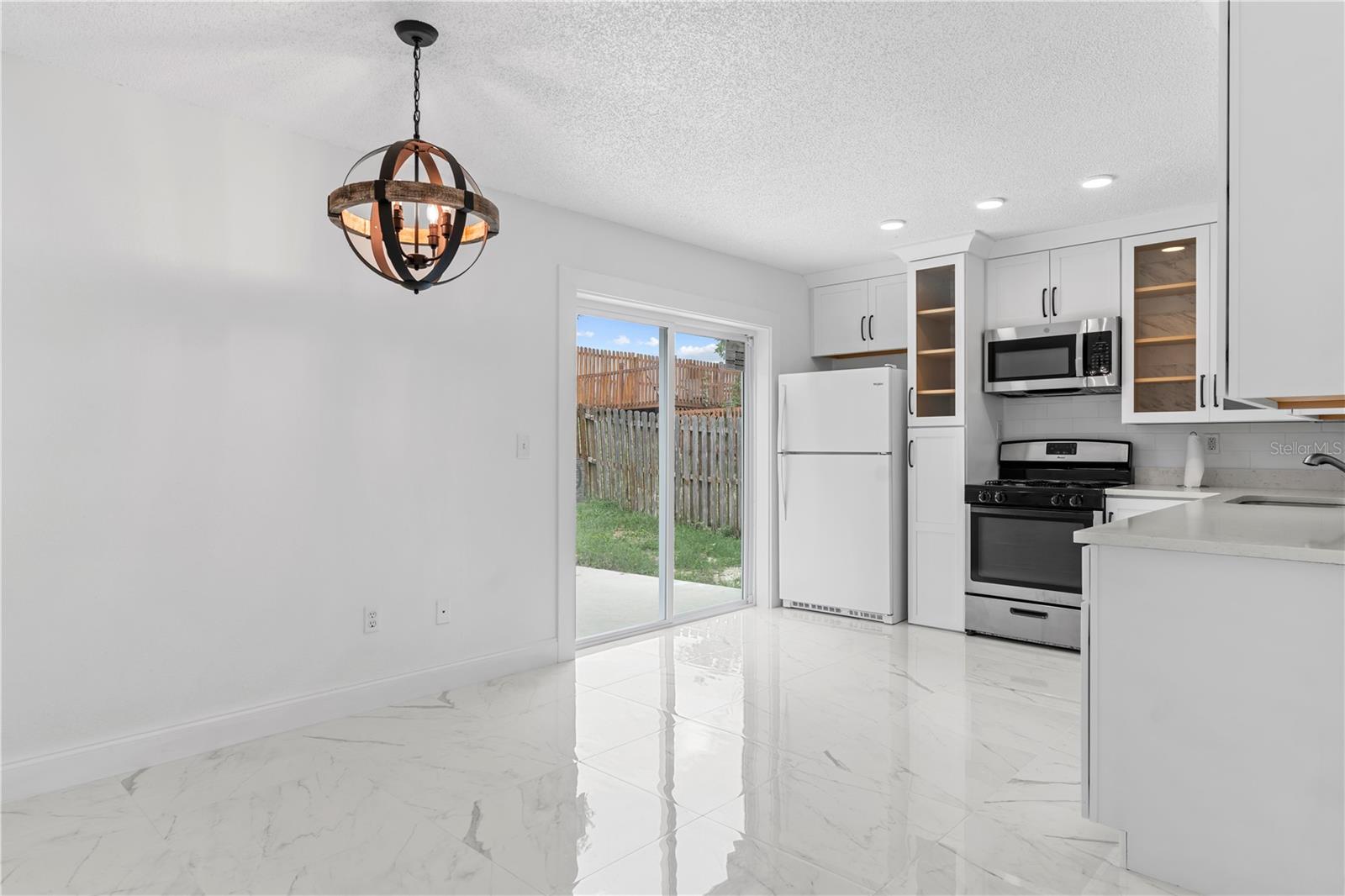 Image 11 of 37 For 421 Rollins Drive