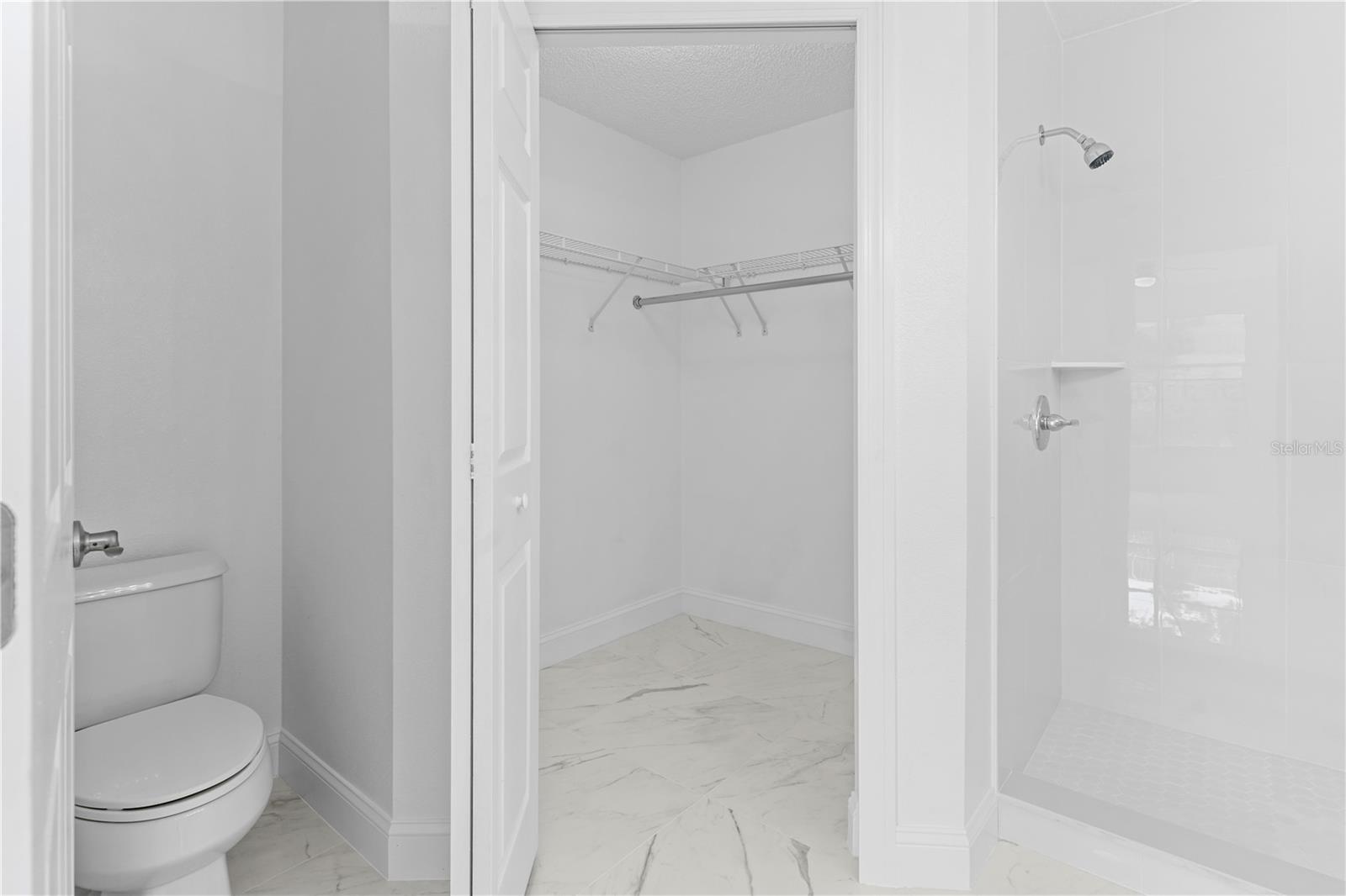 Image 20 of 37 For 421 Rollins Drive