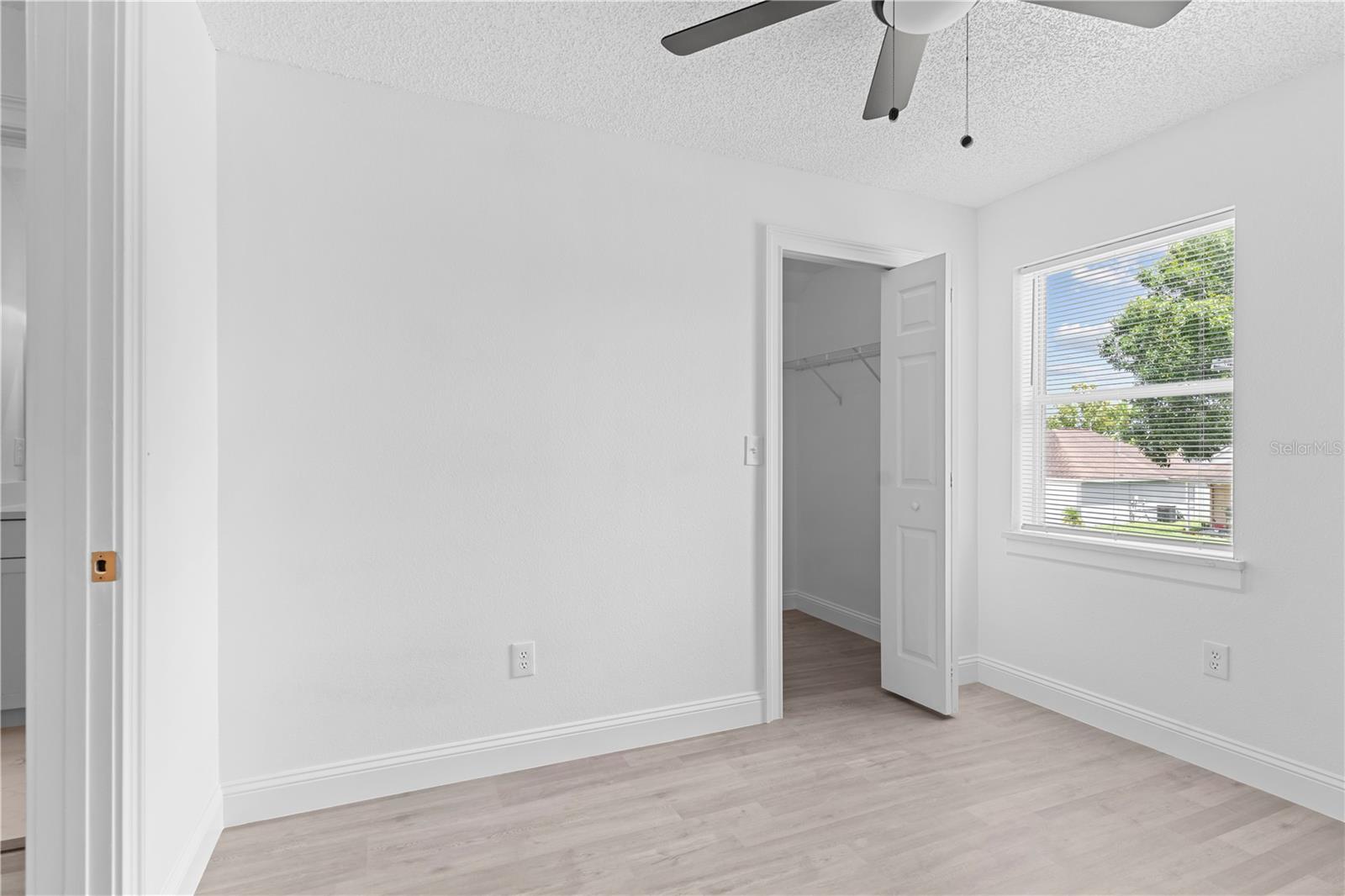 Image 25 of 37 For 421 Rollins Drive