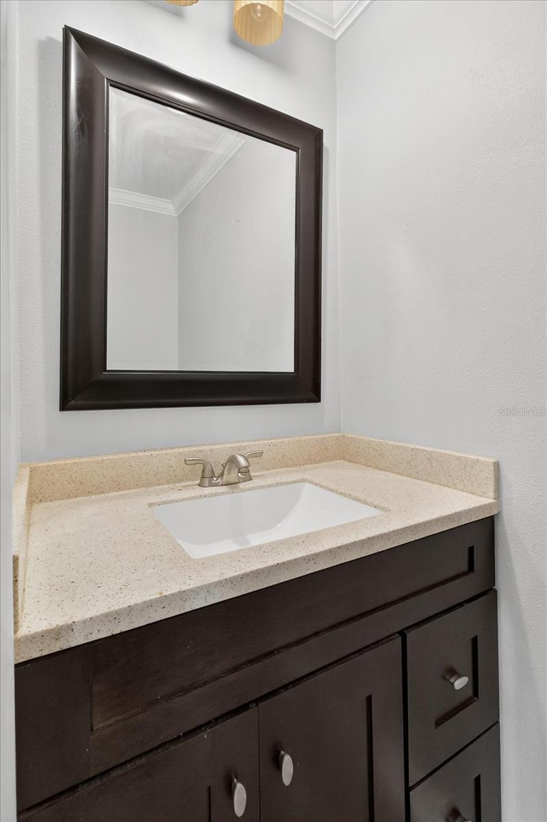 Image 16 of 48 For 5812 16th Lane S 3