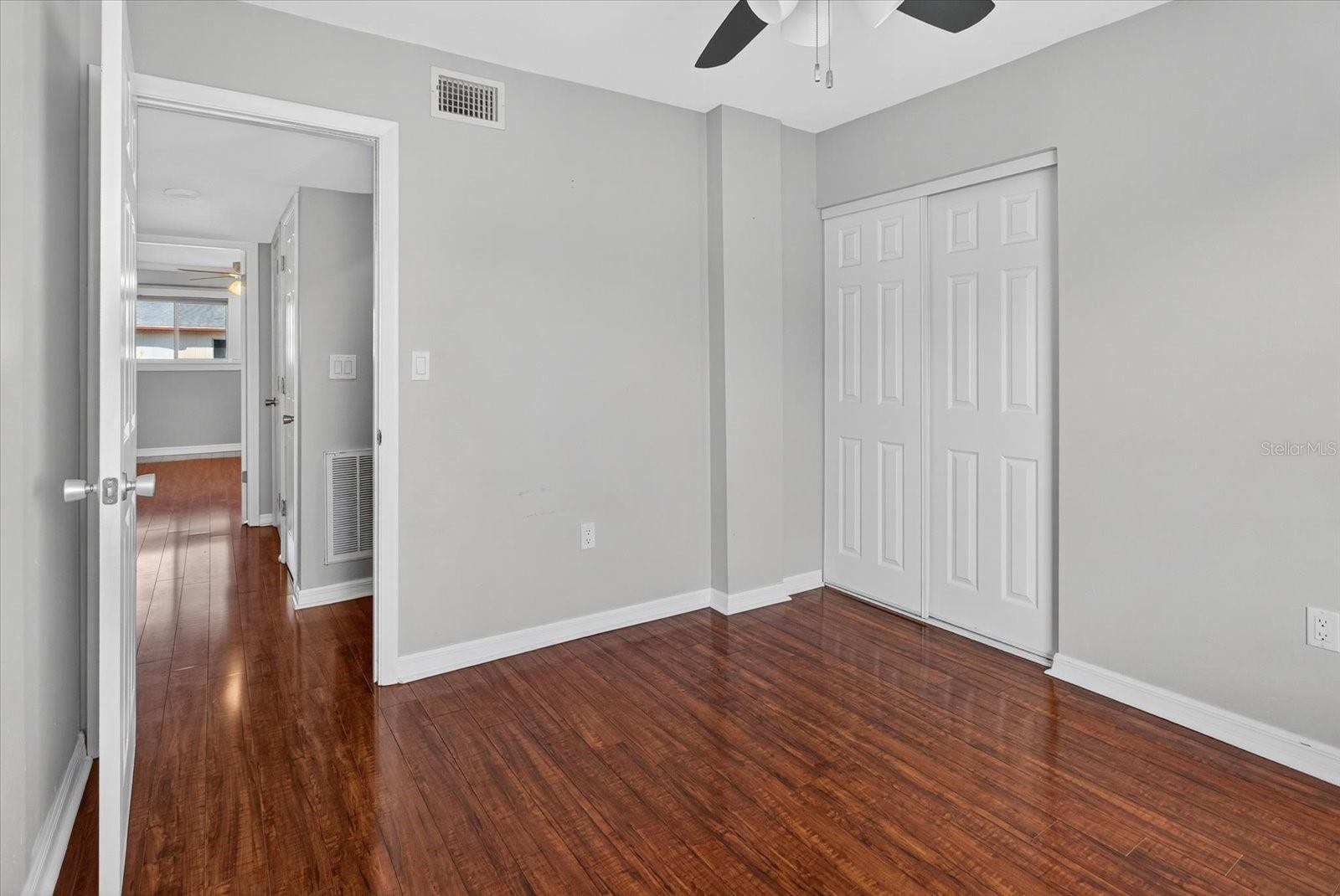 Image 23 of 48 For 5812 16th Lane S 3