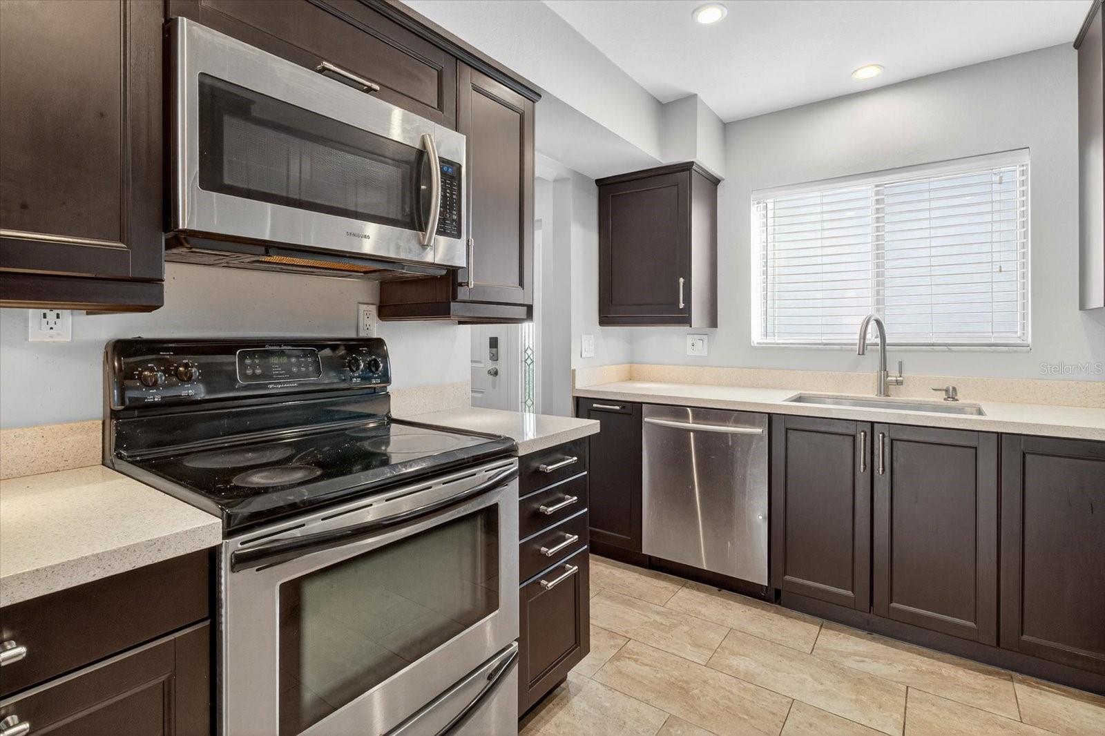 Image 8 of 48 For 5812 16th Lane S 3