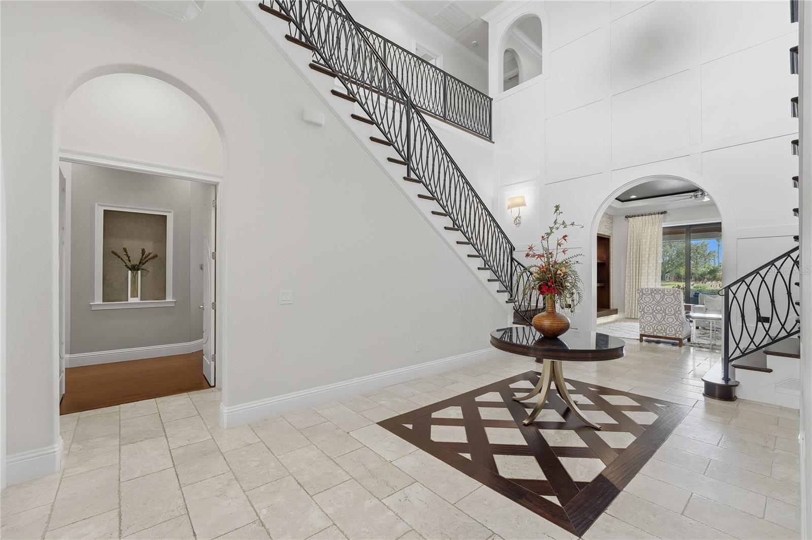 Image 16 of 77 For 971 Golden Bear Drive