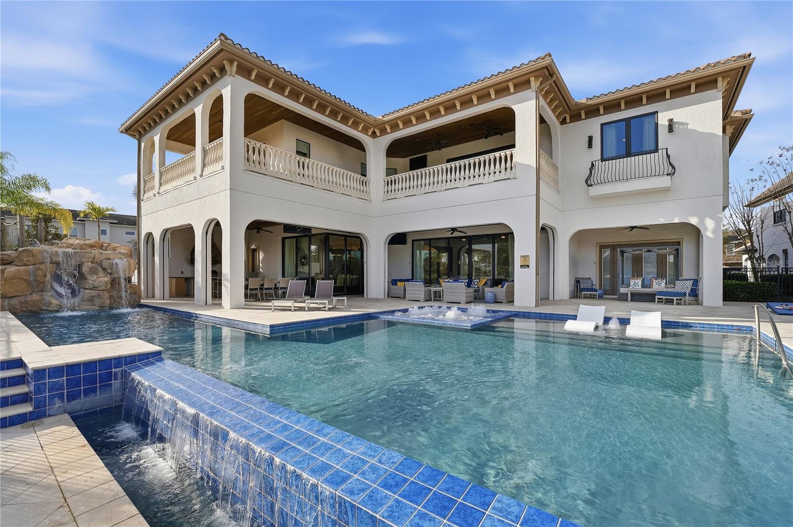 Image 26 of 77 For 971 Golden Bear Drive