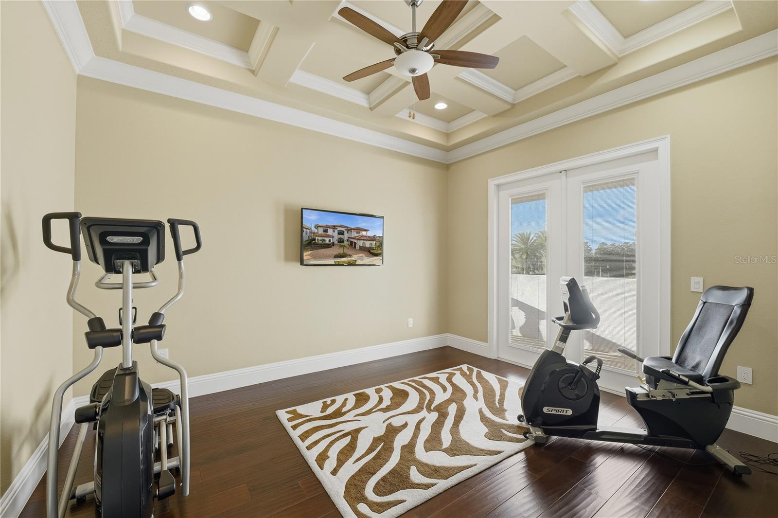 Image 43 of 77 For 971 Golden Bear Drive