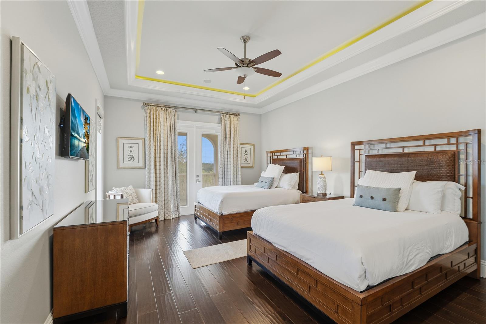 Image 52 of 77 For 971 Golden Bear Drive