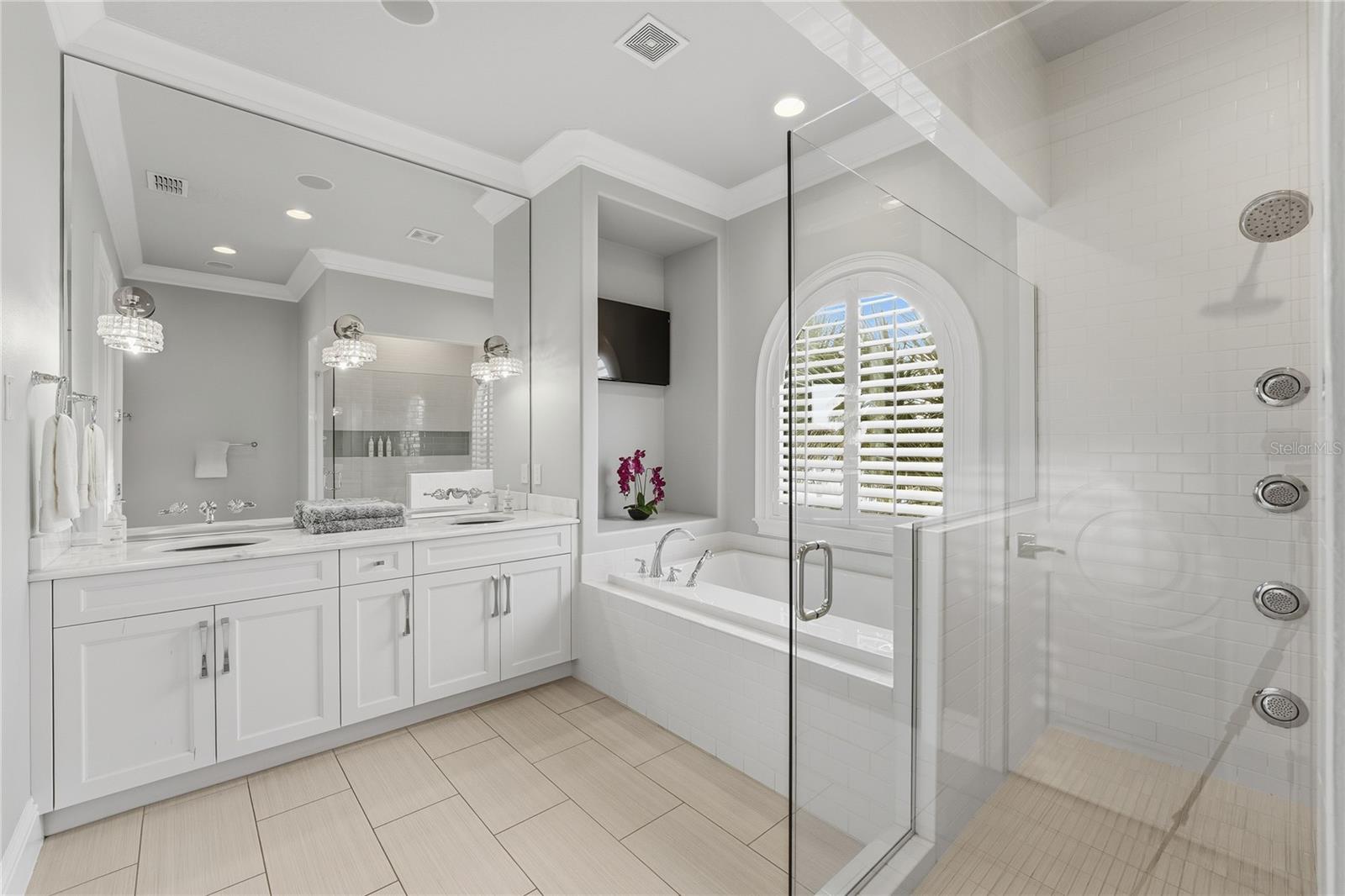 Image 54 of 77 For 971 Golden Bear Drive