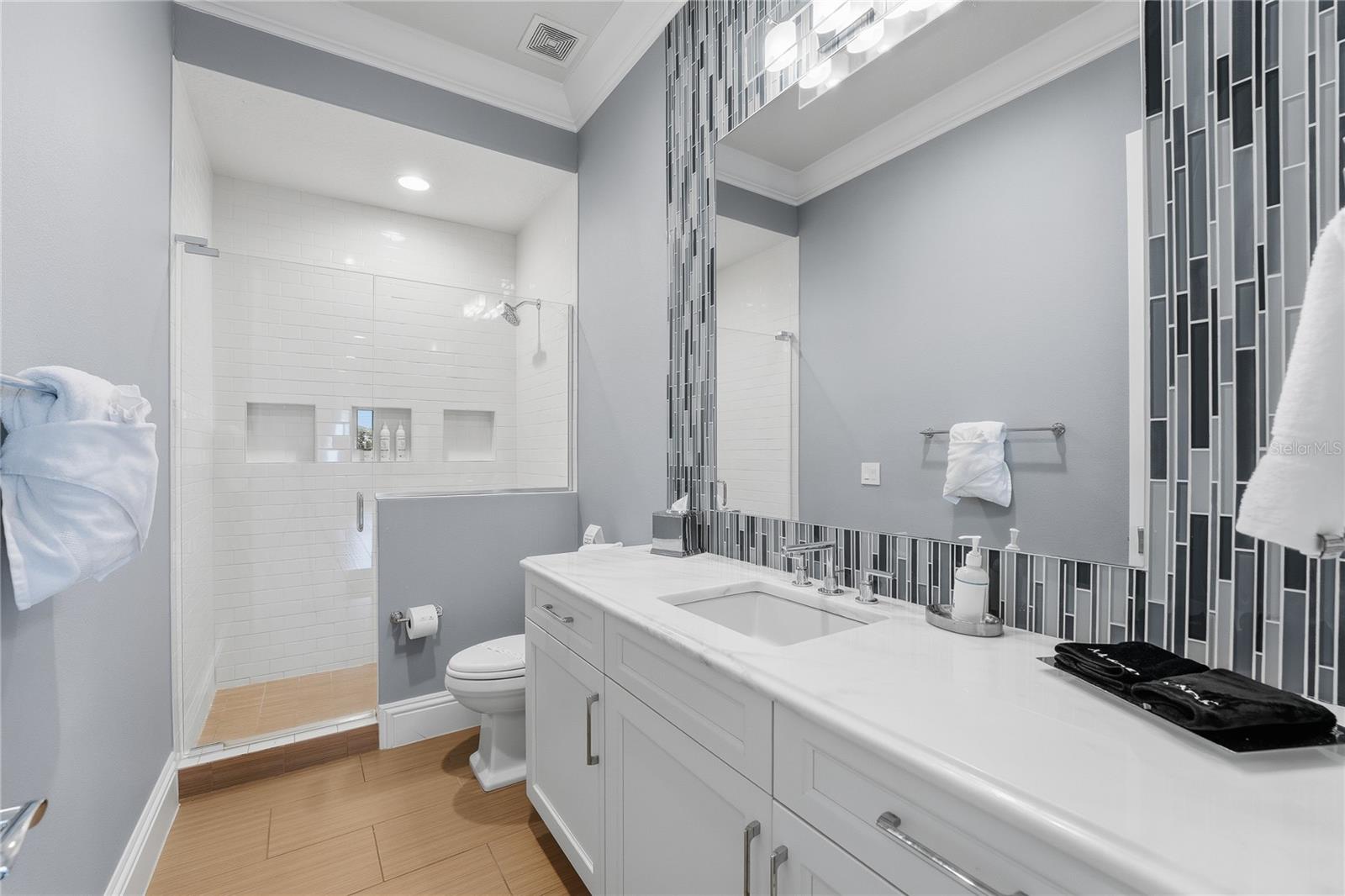 Image 61 of 77 For 971 Golden Bear Drive