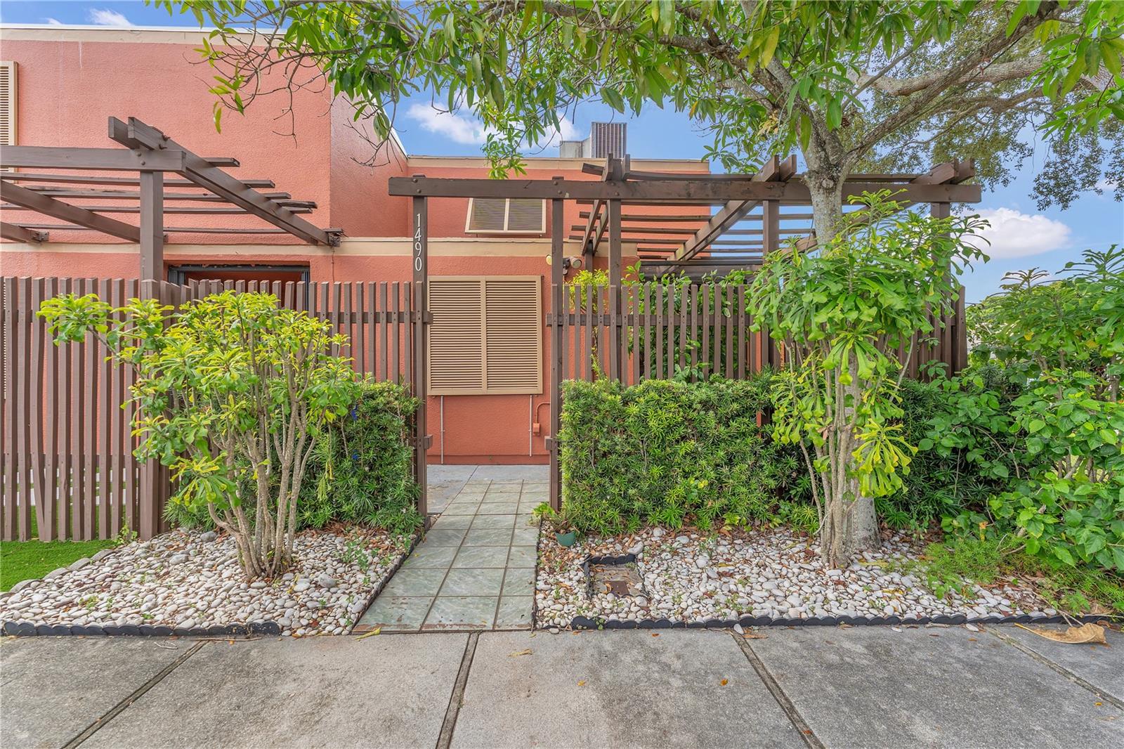 Details for 1490 Laguna Lane, PEMBROKE PINES, FL 33026