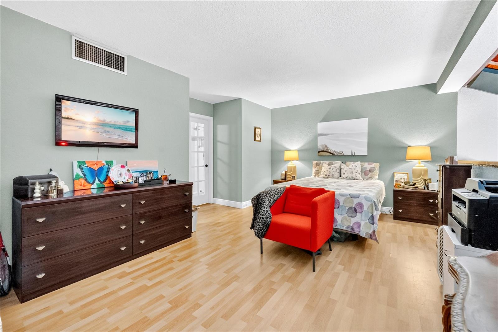 Image 16 of 31 For 1490 Laguna Lane