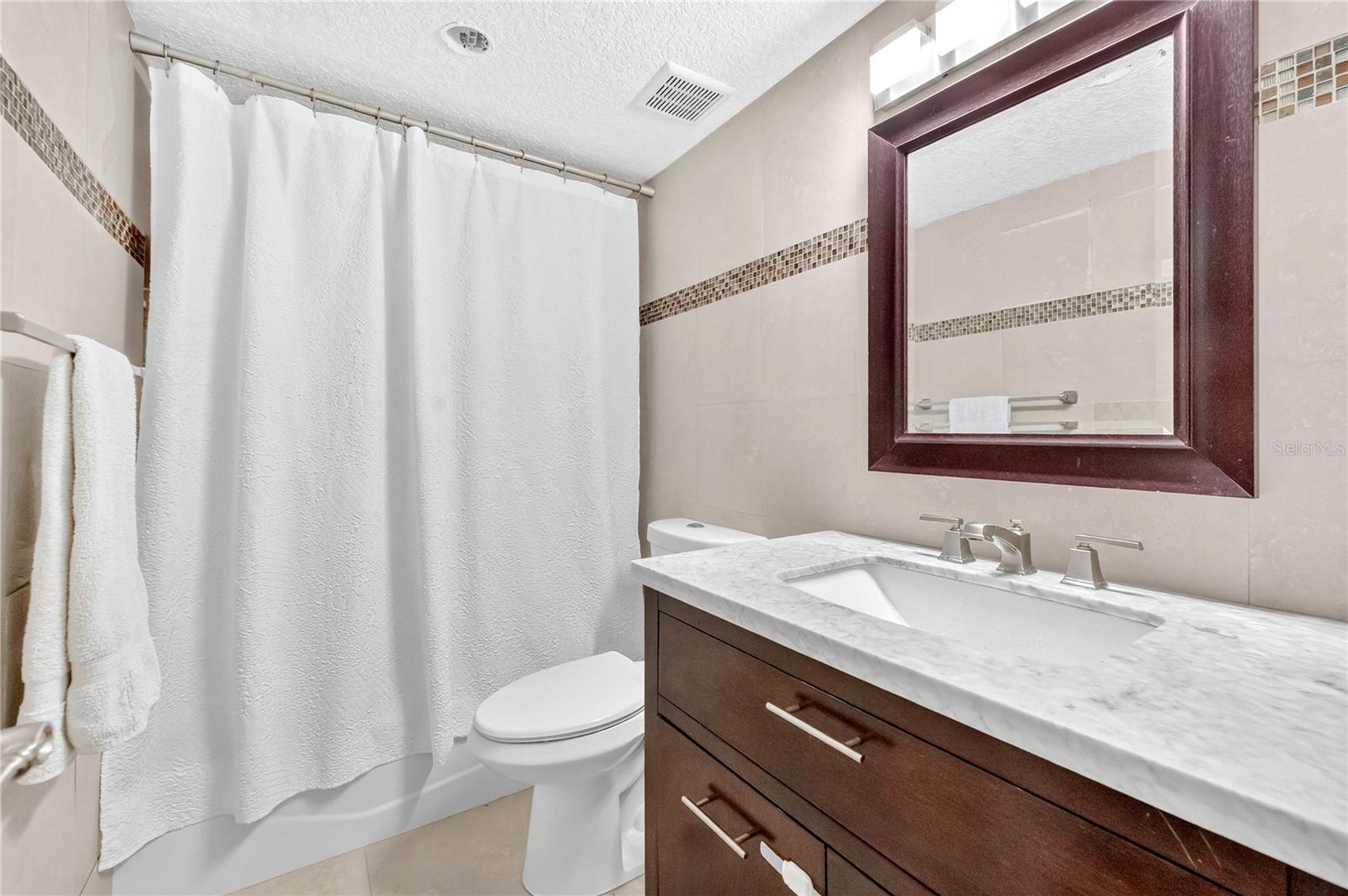 Image 19 of 31 For 1490 Laguna Lane