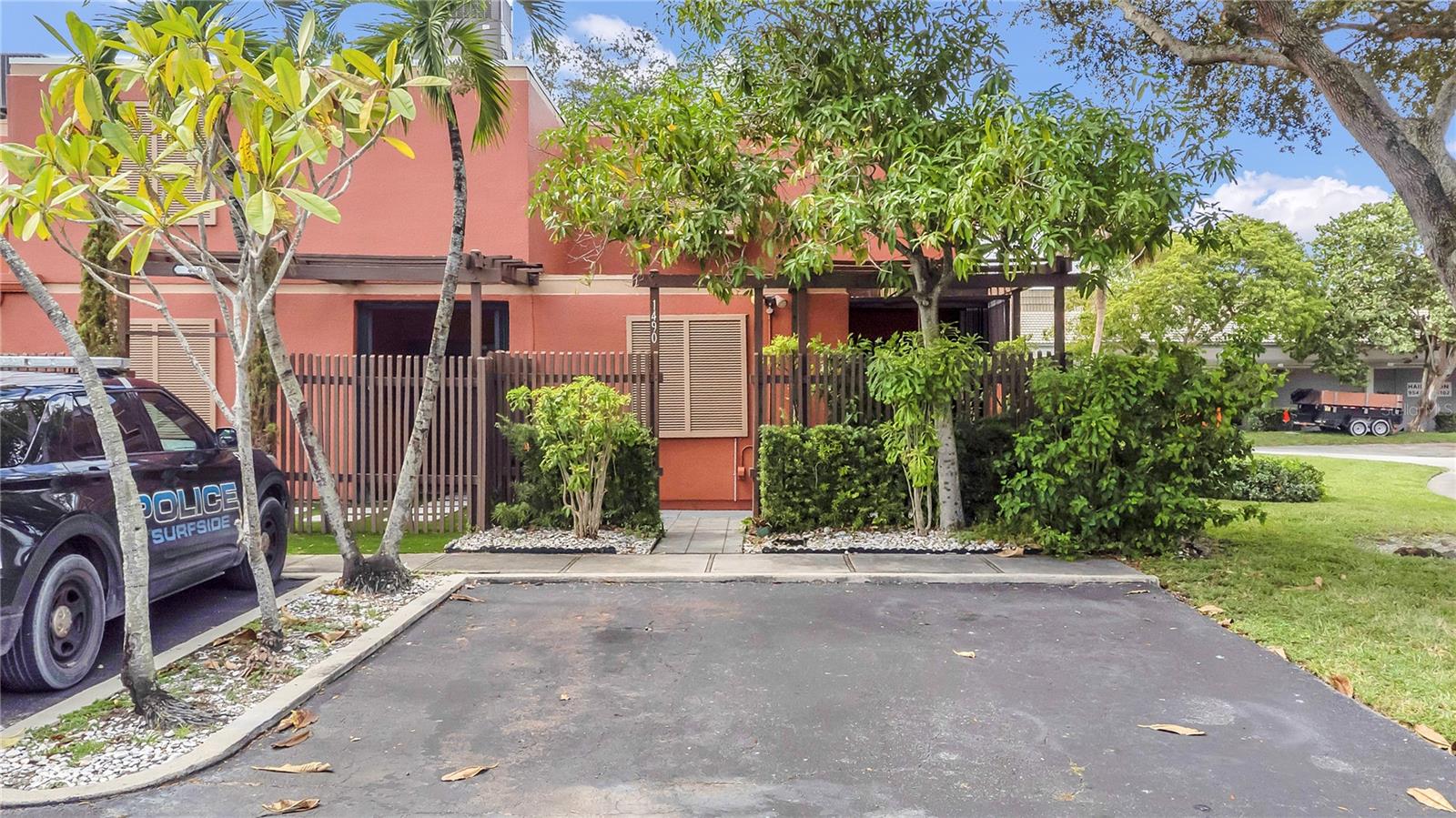 Image 4 of 31 For 1490 Laguna Lane