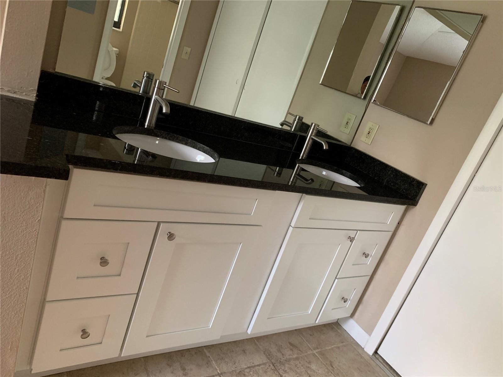 Image 9 of 15 For 7535 Sugar Bend Drive 7535