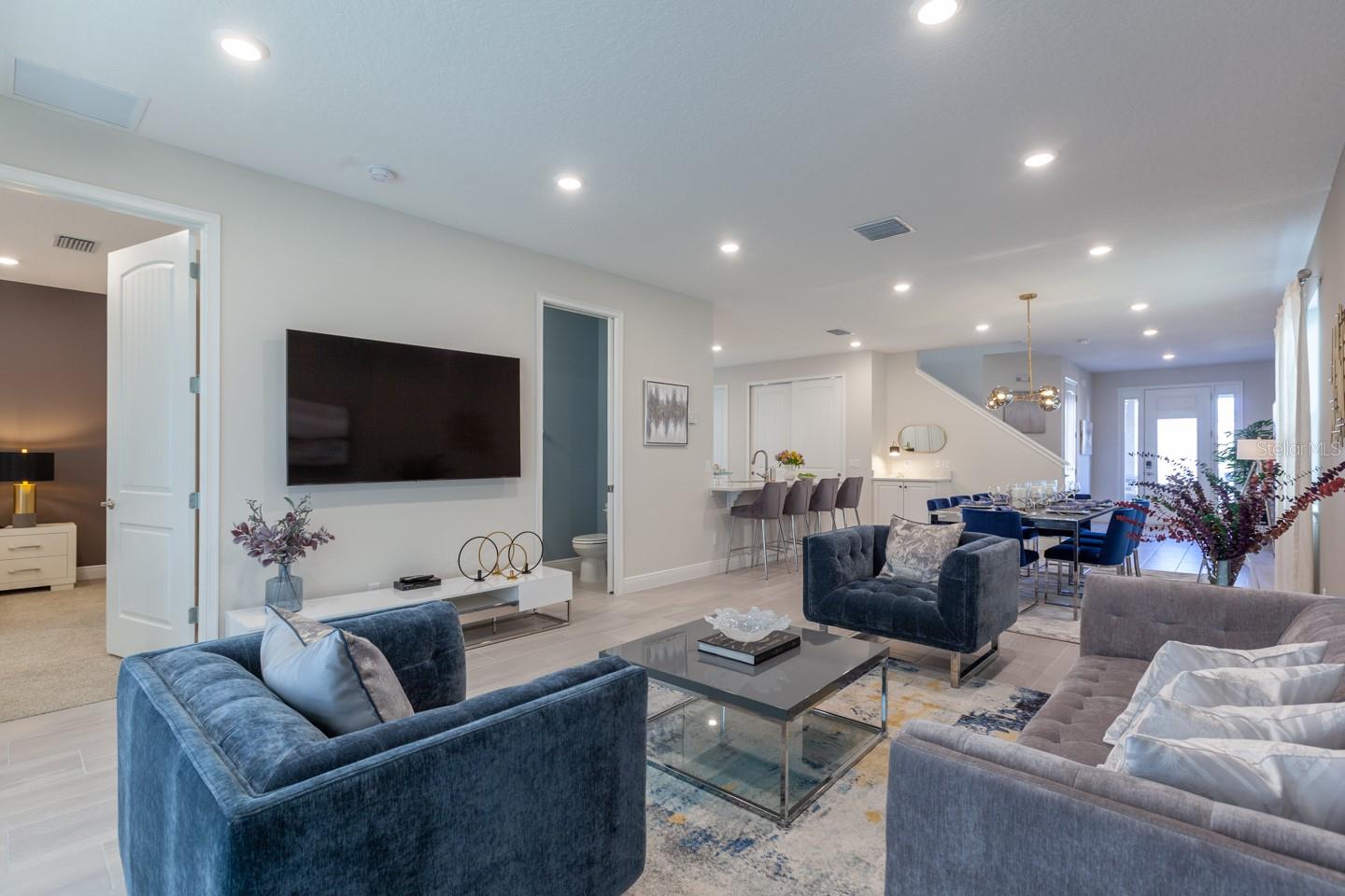 Image 11 of 69 For 404 Southfield Street