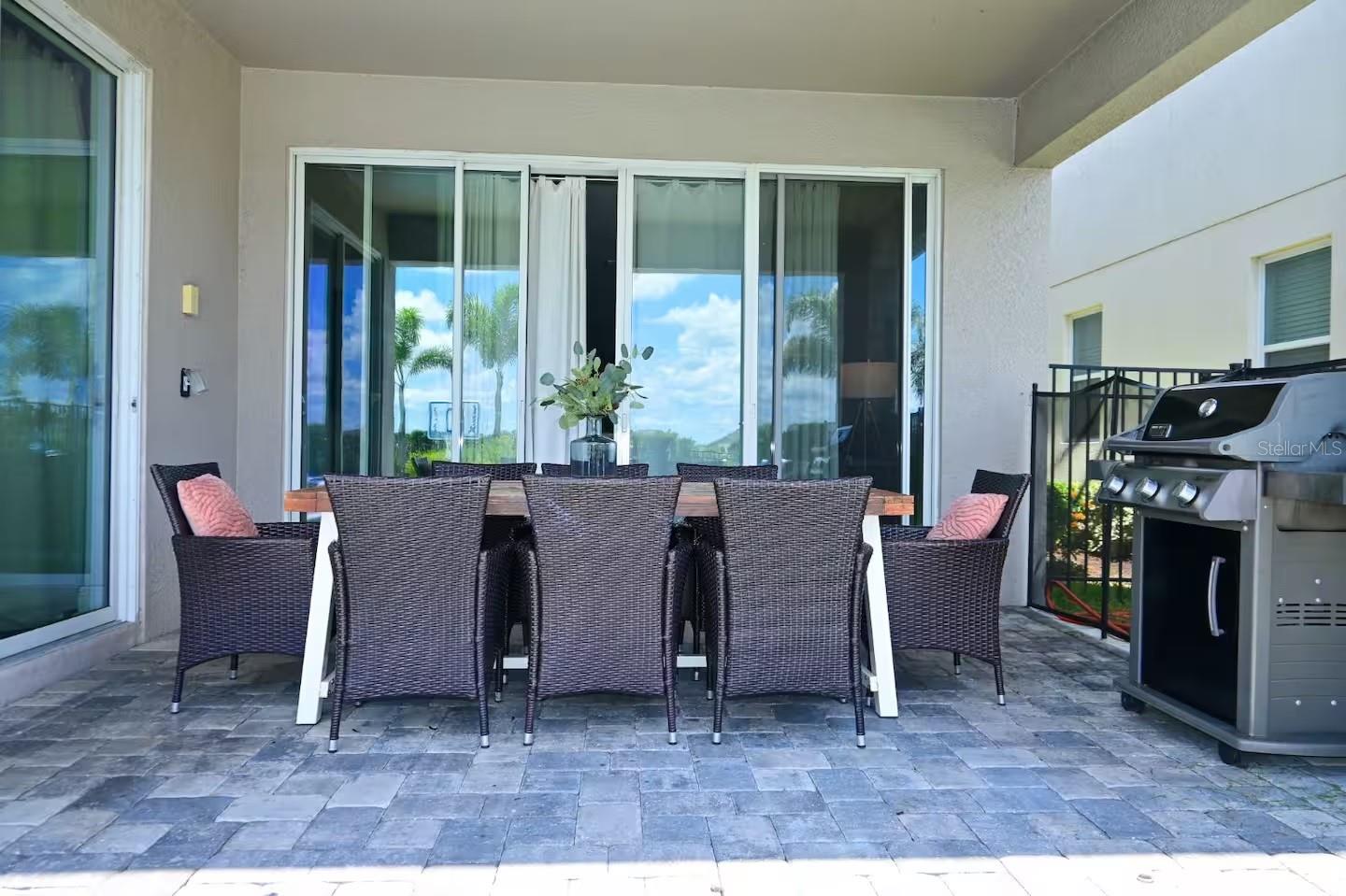 Image 5 of 69 For 404 Southfield Street