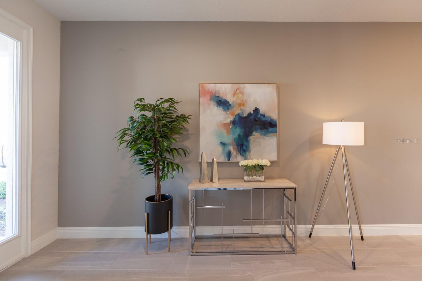 Image 8 of 69 For 404 Southfield Street