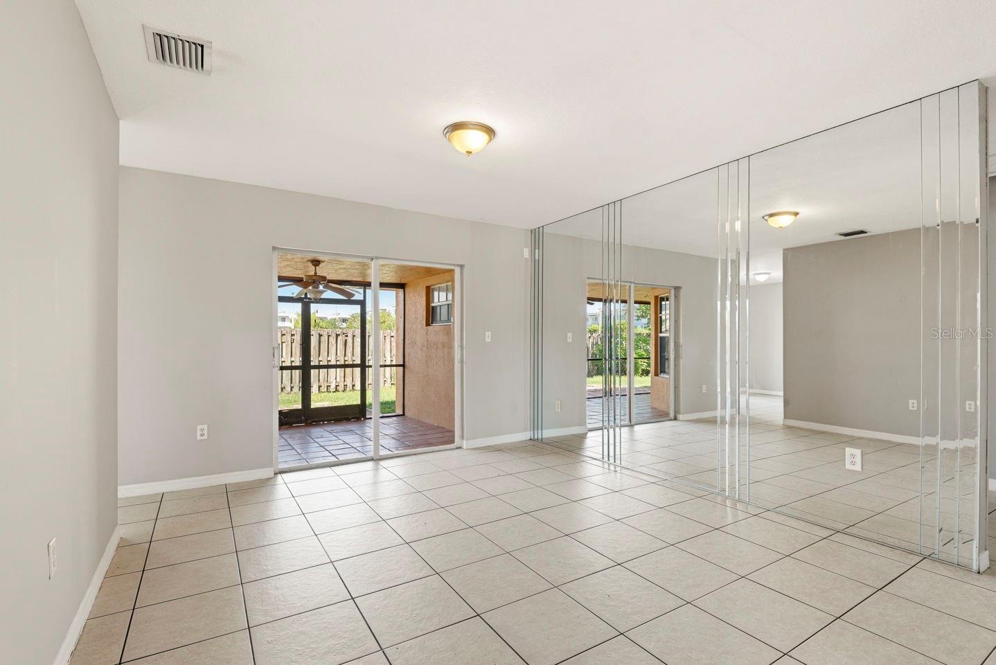 Image 13 of 44 For 15313 138th Terrace