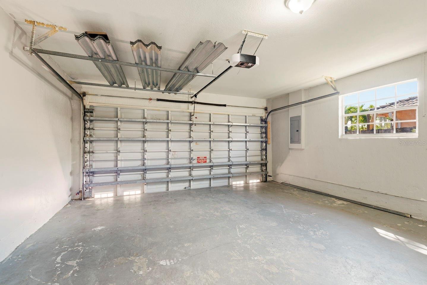 Image 33 of 44 For 15313 138th Terrace