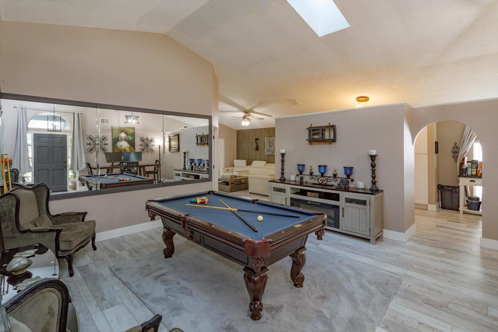 Image 6 of 28 For 784 Minerva Lane