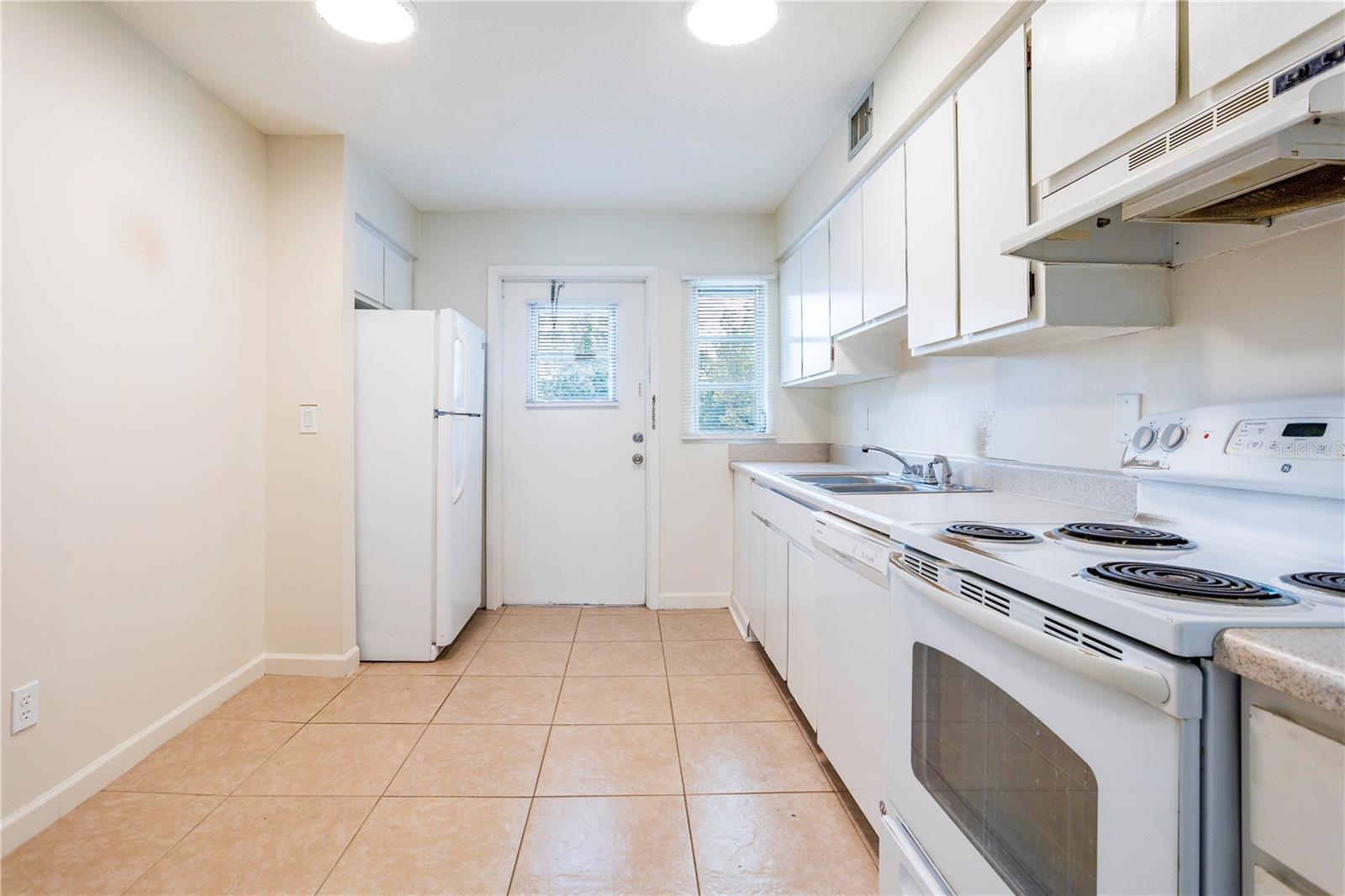 Image 5 of 21 For 3022 Fairway Lane D