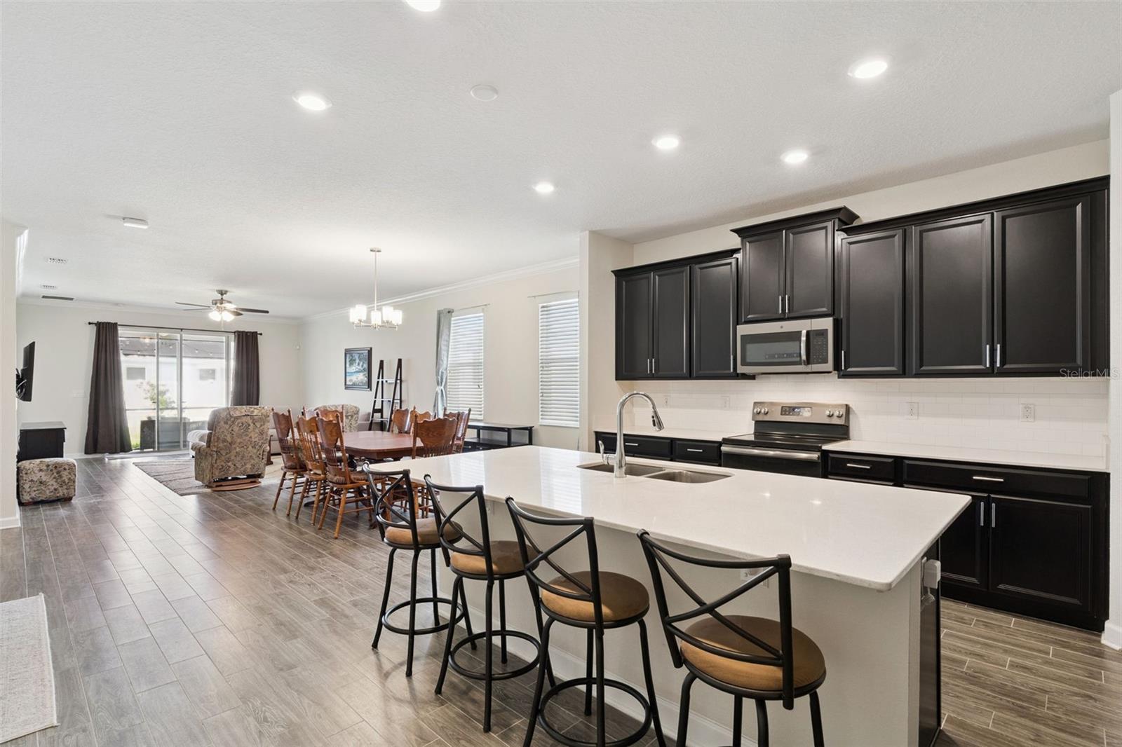 Image 13 of 23 For 10275 Memoir Avenue