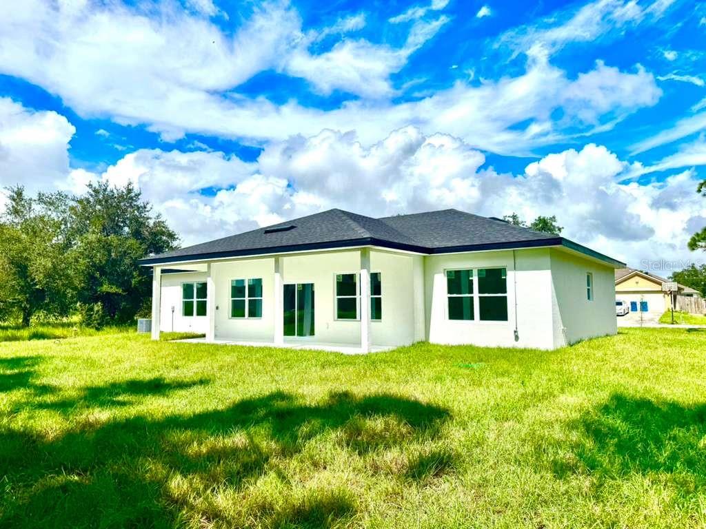 Image 11 of 60 For 198 Prairie Street Se