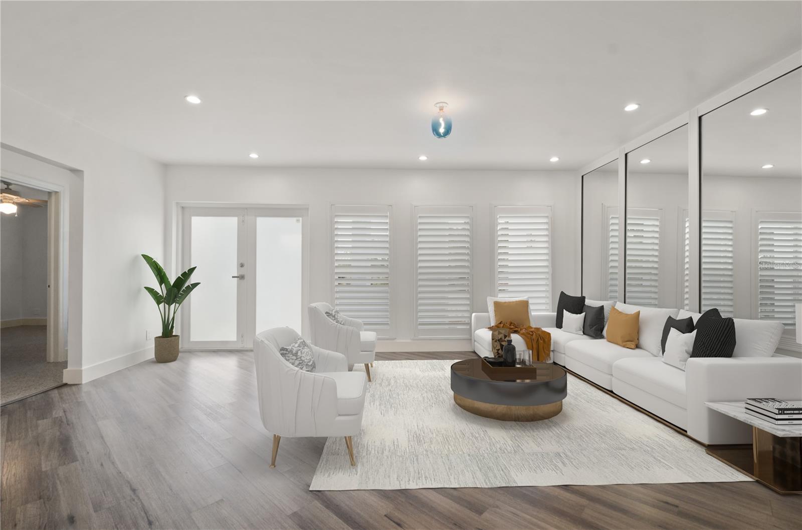 Image 3 of 17 For 811 21st Drive