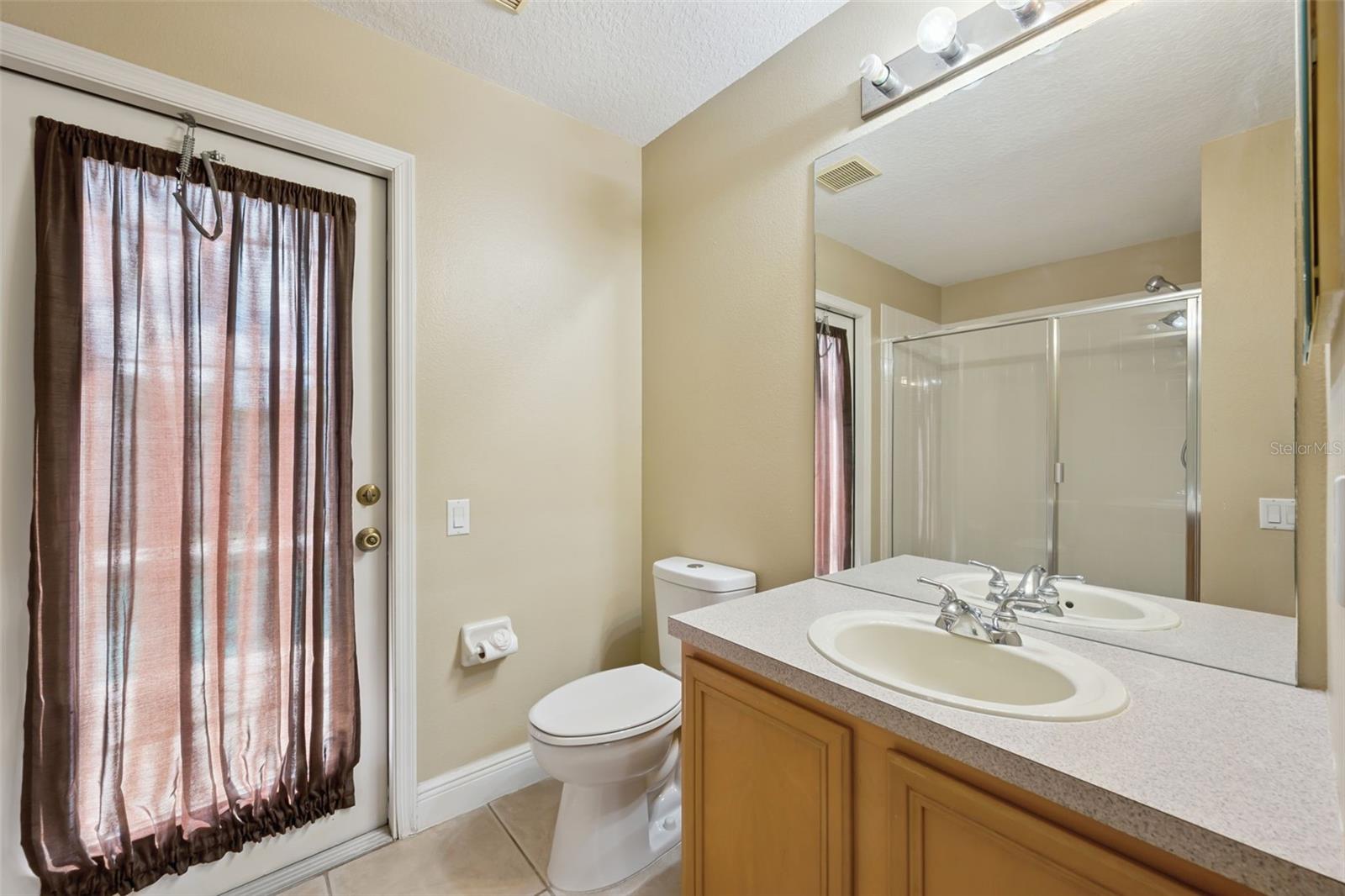 Image 28 of 50 For 11450 Arborside Bend Way