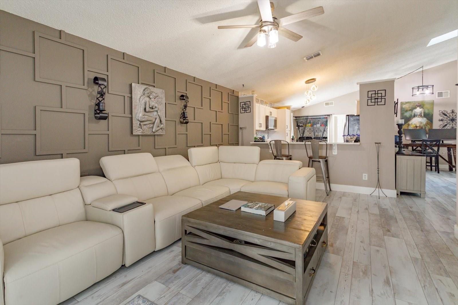 Image 14 of 28 For 784 Minerva Lane