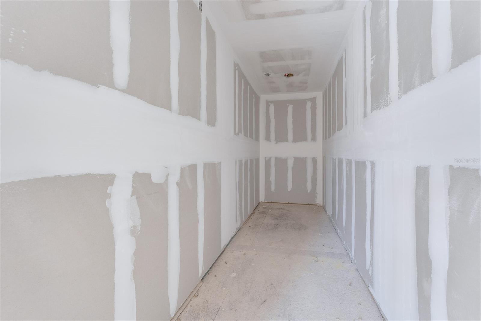 Image 22 of 36 For 2960 White Magnolia Loop