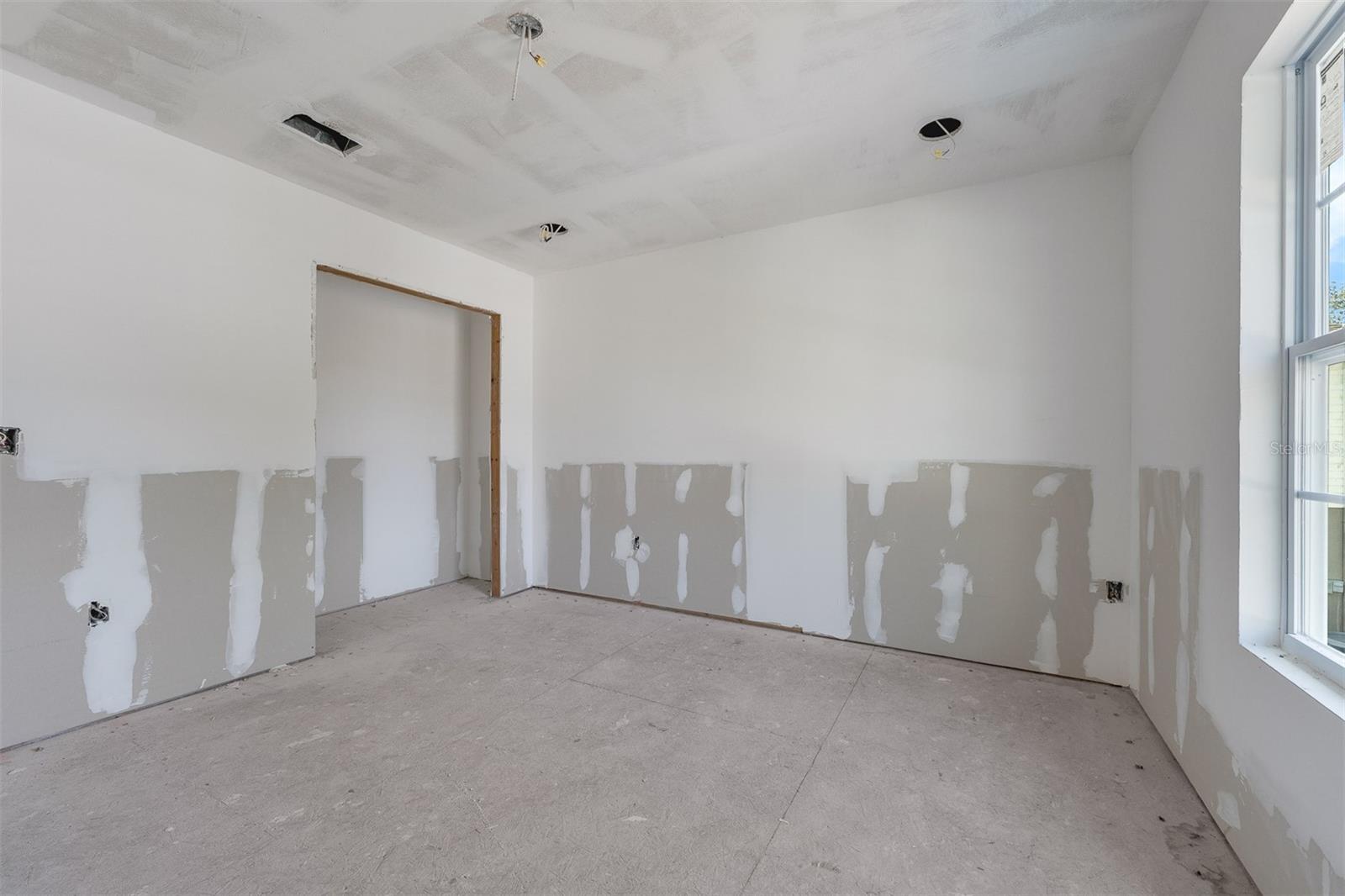 Image 31 of 36 For 2960 White Magnolia Loop