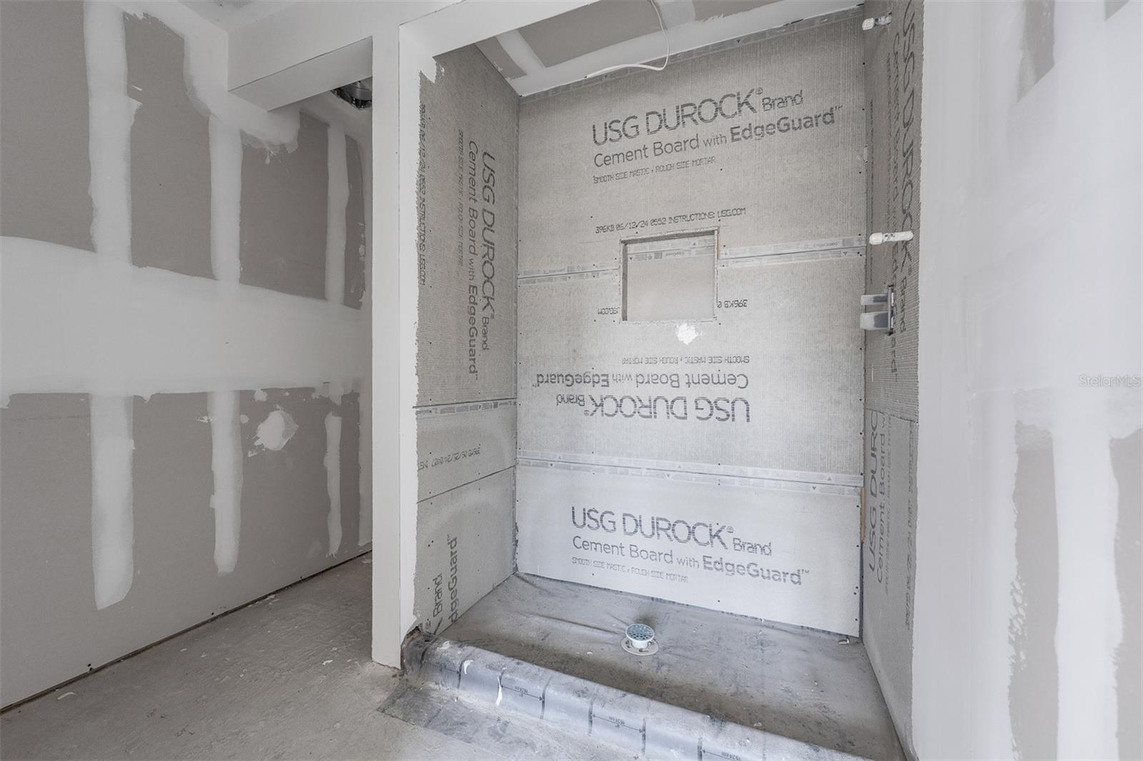 Image 36 of 36 For 2960 White Magnolia Loop