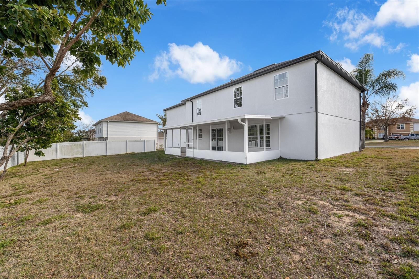 Image 4 of 36 For 2960 White Magnolia Loop