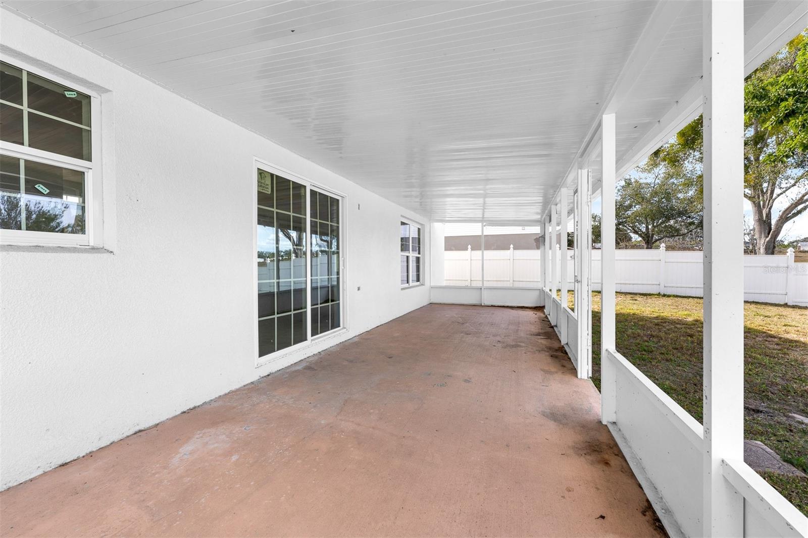 Image 5 of 36 For 2960 White Magnolia Loop