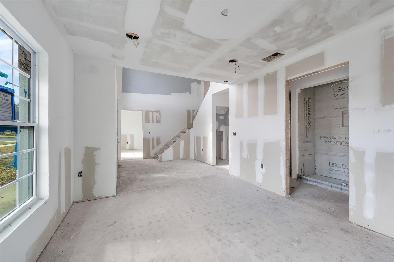 Image 9 of 36 For 2960 White Magnolia Loop