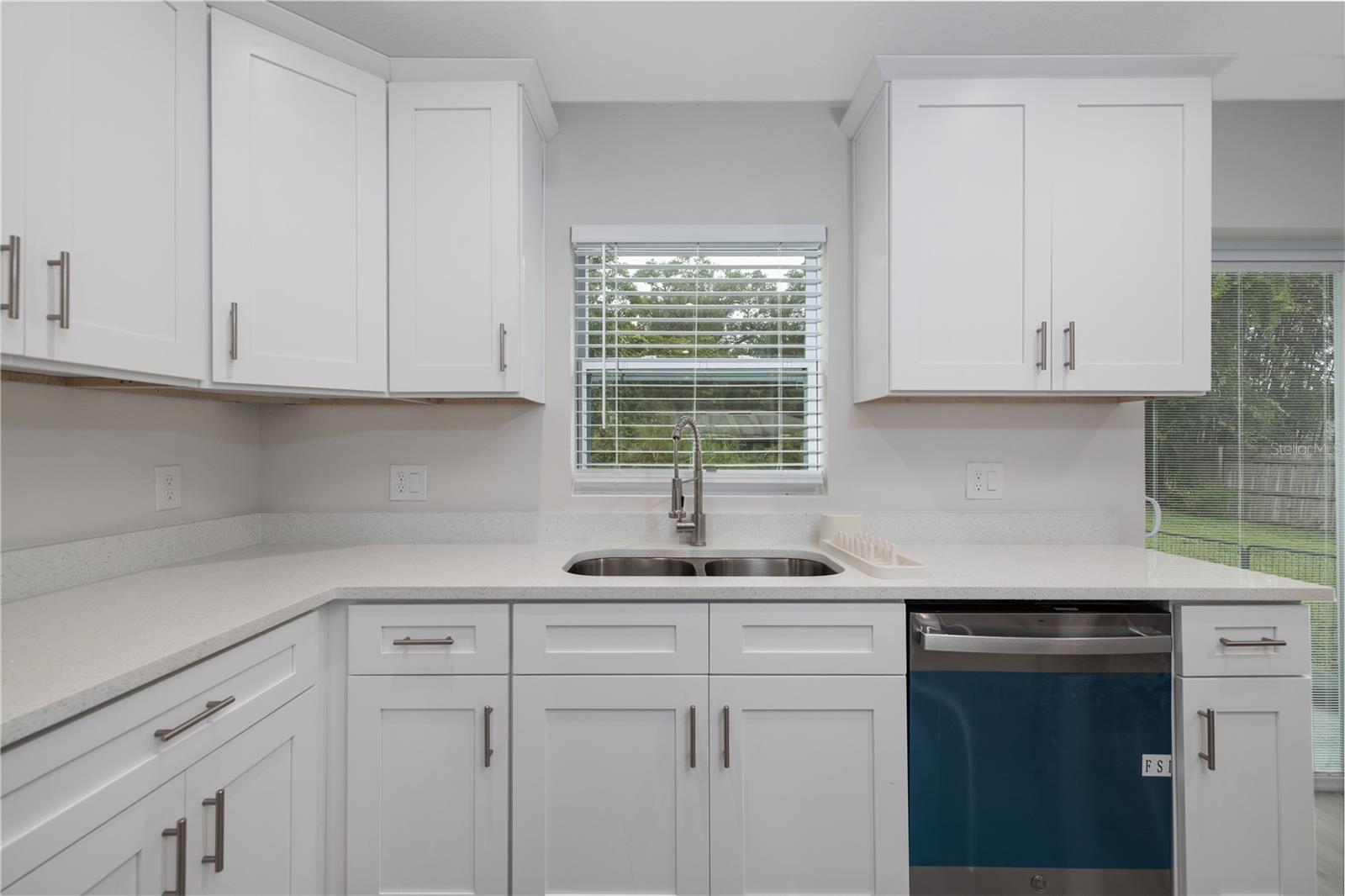 Image 7 of 27 For 1171 9th Street