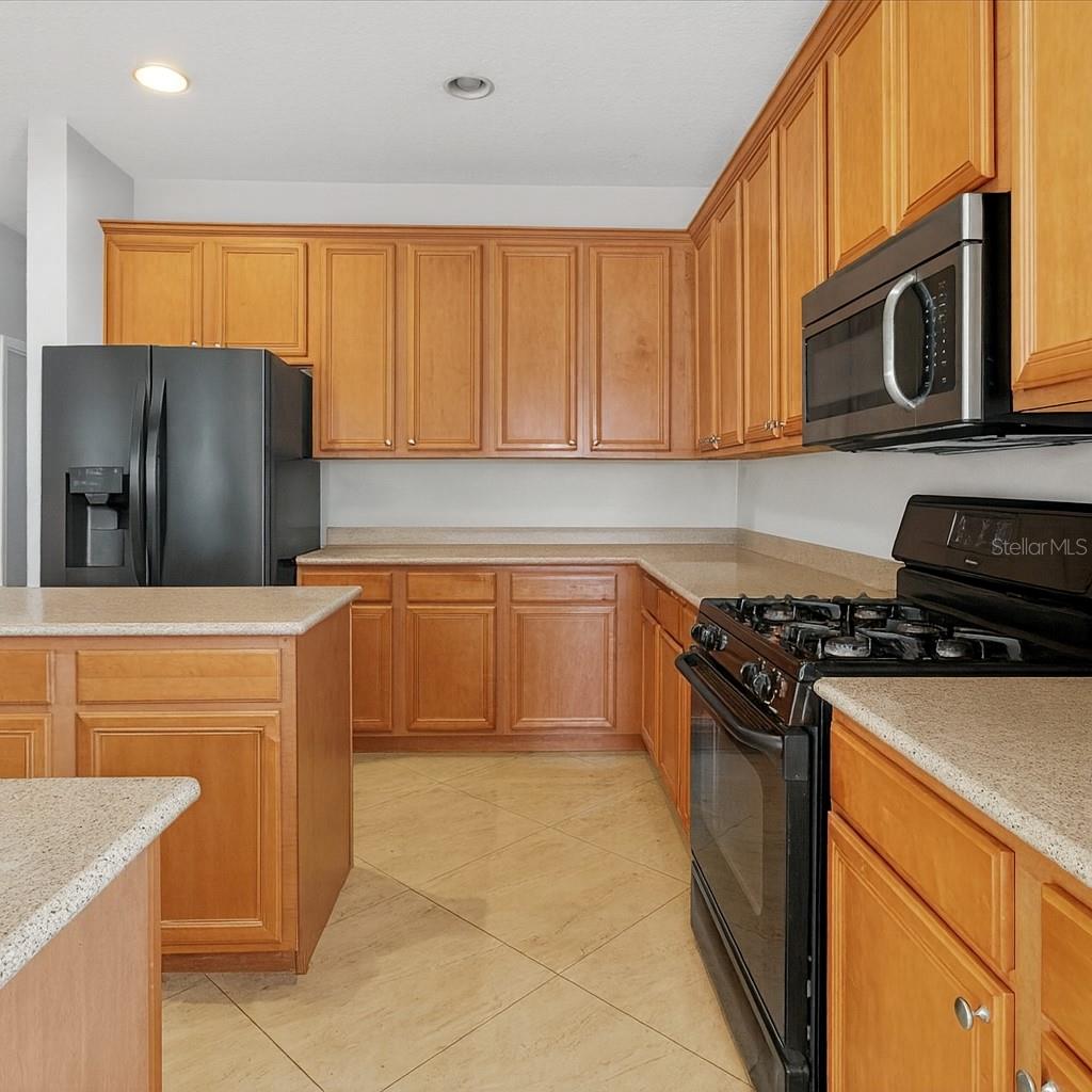 Image 14 of 46 For 20126 Nob Oak Avenue