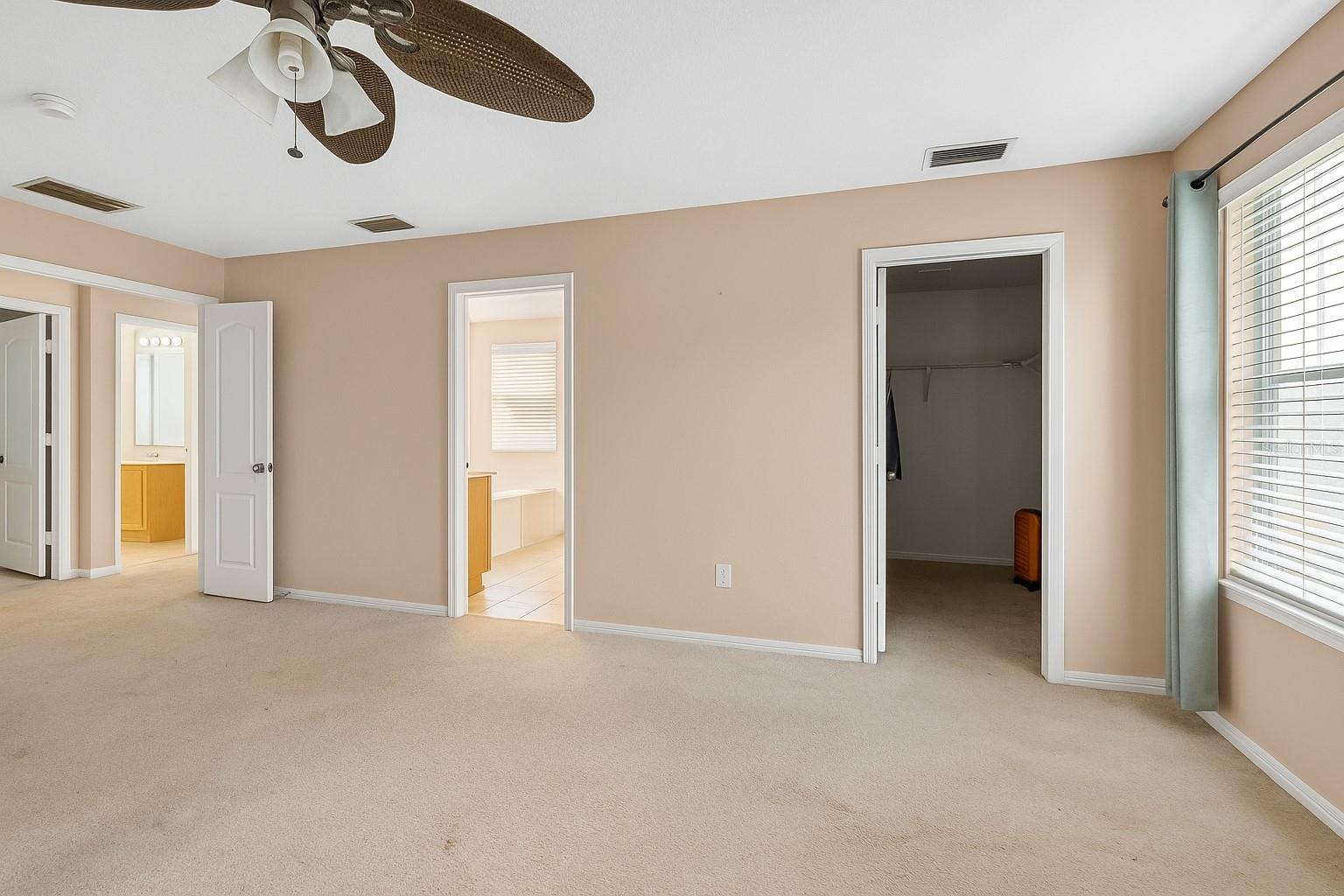 Image 19 of 46 For 20126 Nob Oak Avenue