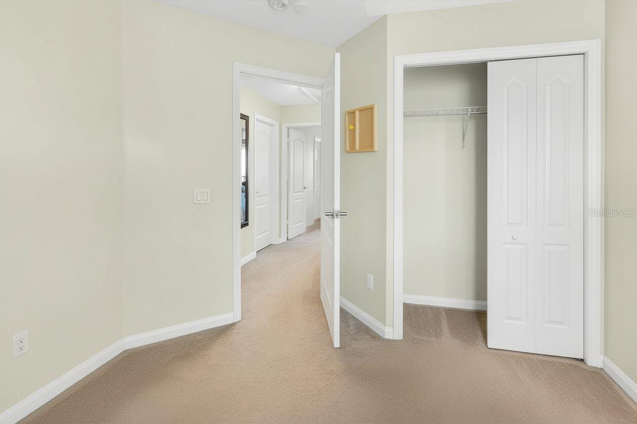 Image 30 of 46 For 20126 Nob Oak Avenue