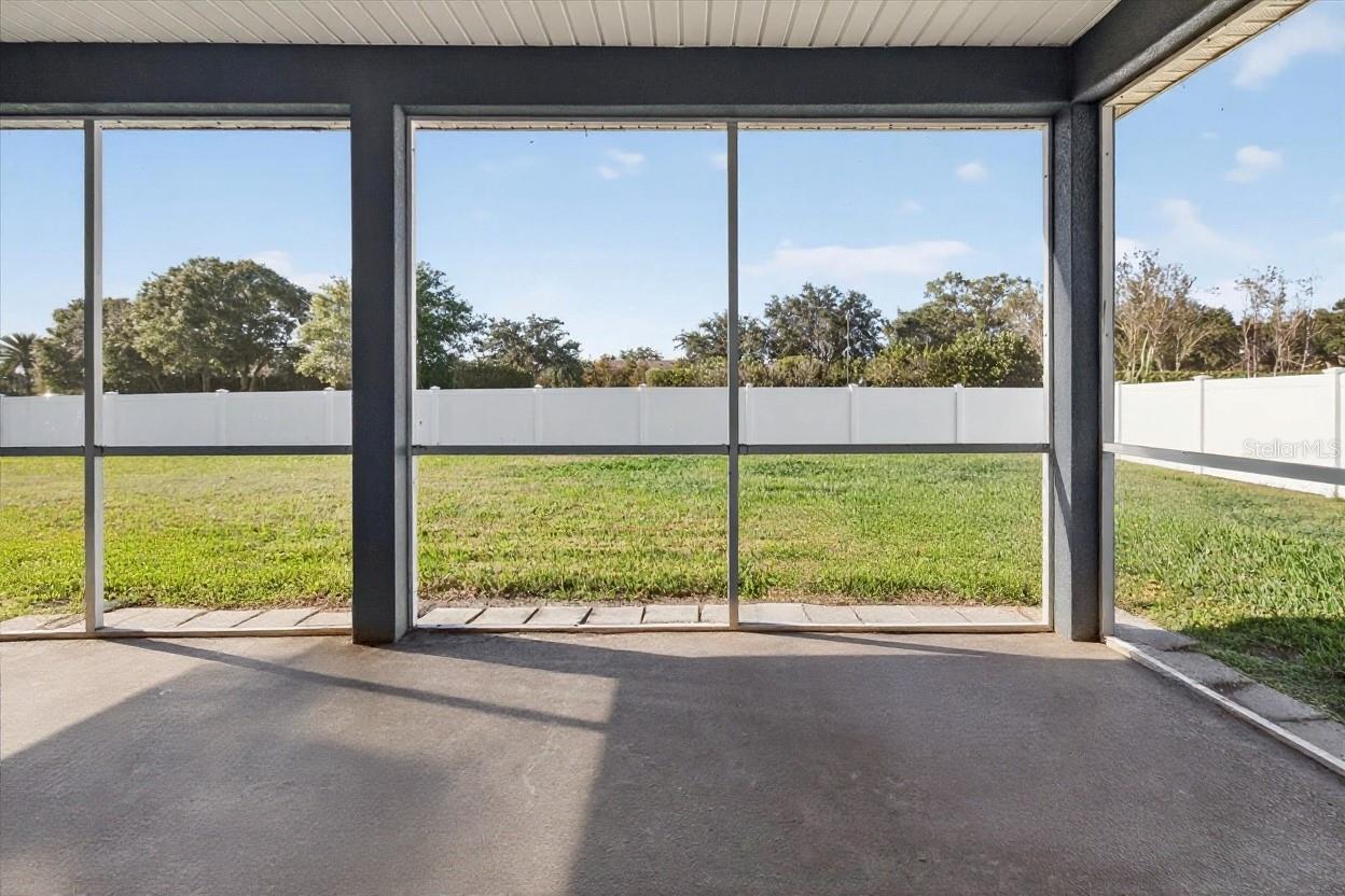 Image 36 of 46 For 20126 Nob Oak Avenue