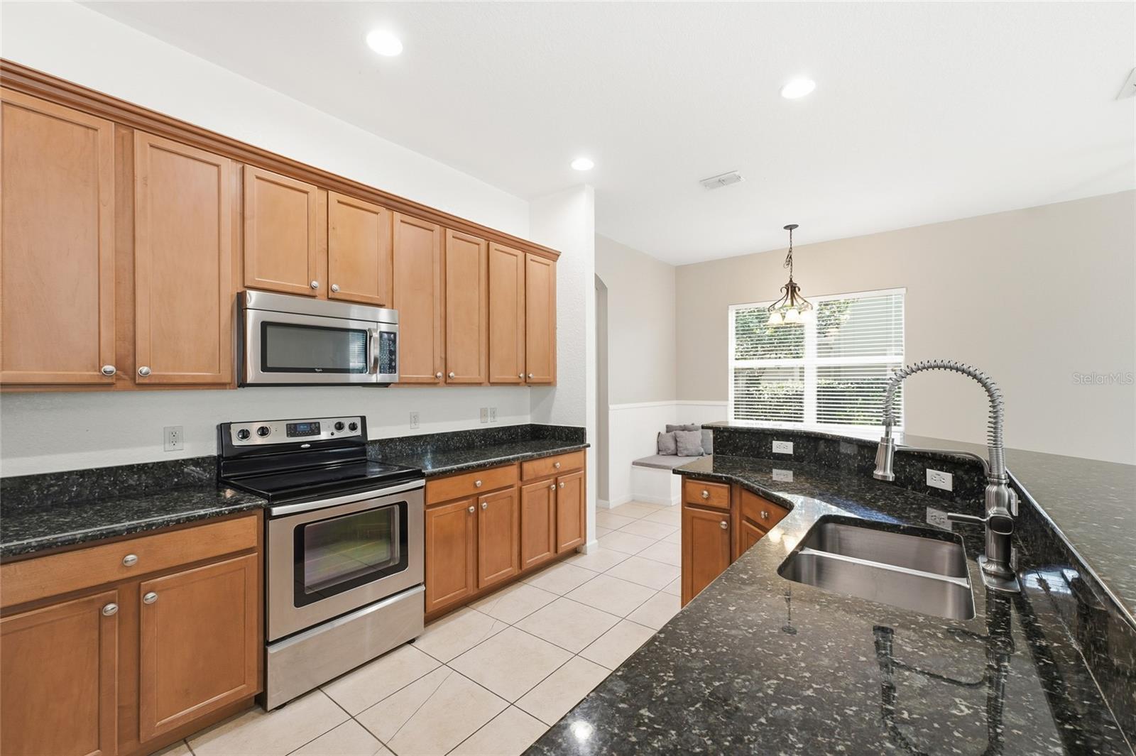 Image 6 of 20 For 6920 Helmsley Circle