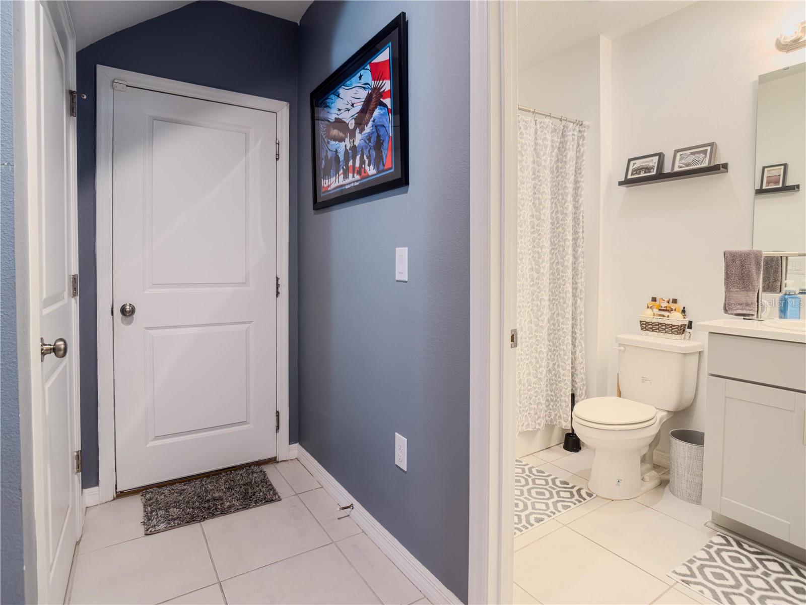 Image 12 of 23 For 218 Zircon Road