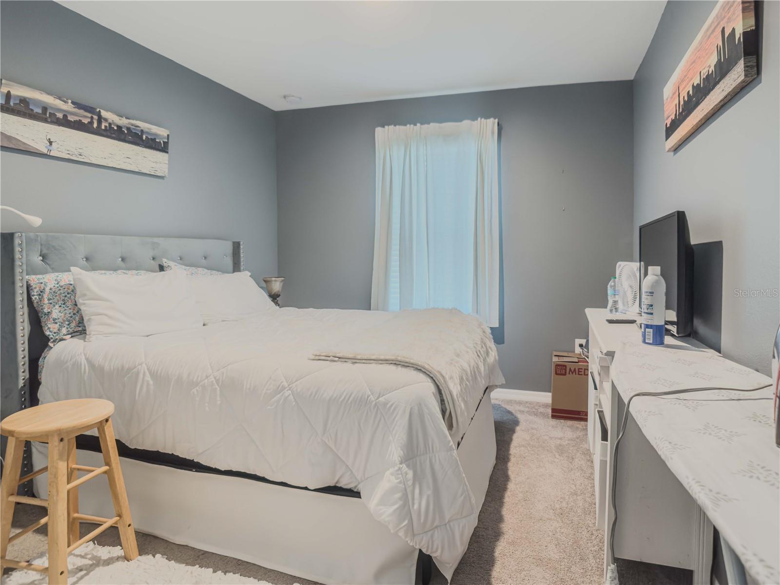 Image 16 of 23 For 218 Zircon Road