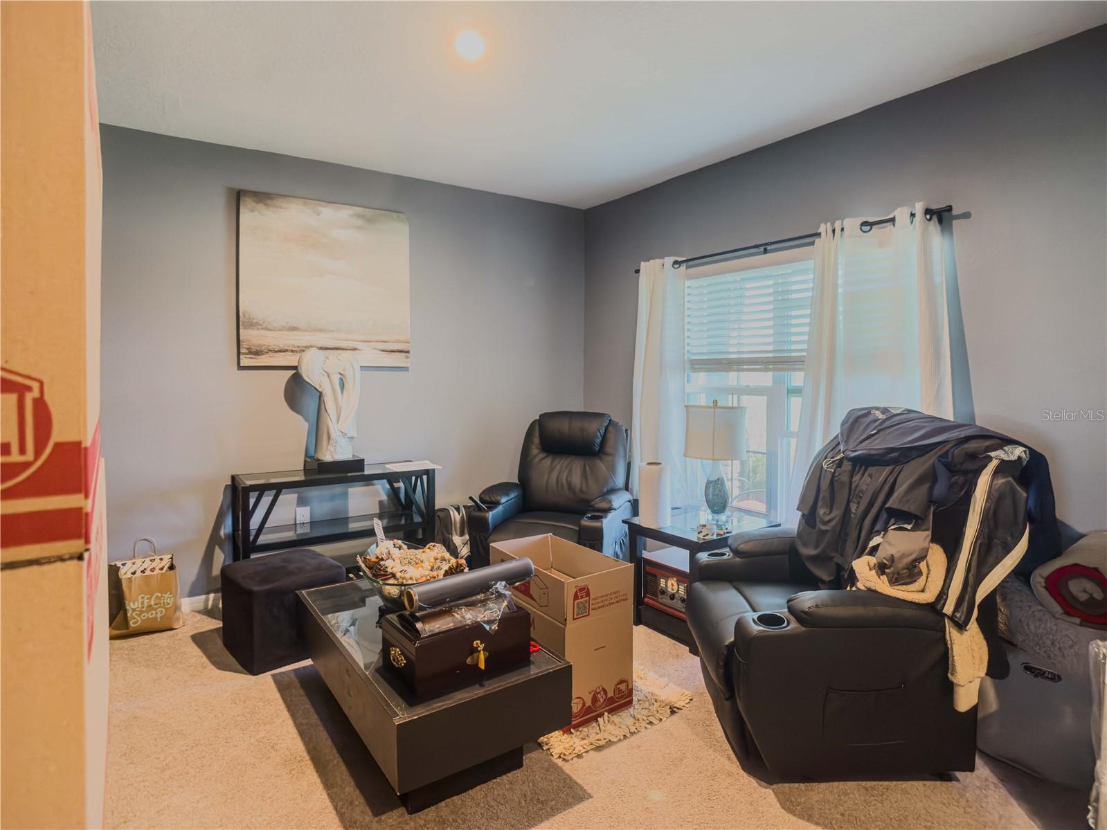 Image 6 of 23 For 218 Zircon Road