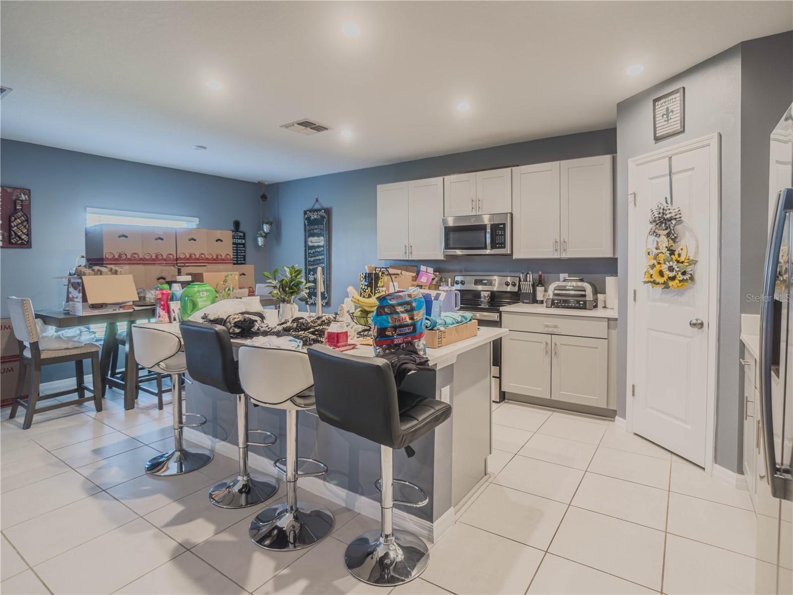 Image 8 of 23 For 218 Zircon Road